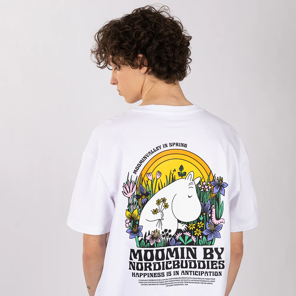 Moomimtroll Picking Flowers T-shirt White - Image 6