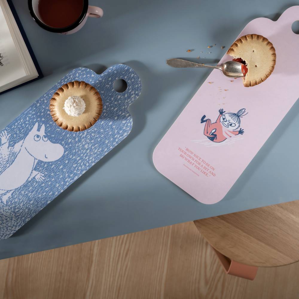 Moomin Dreamy Winter Chop & Serve Board 13x33cm - Image 4