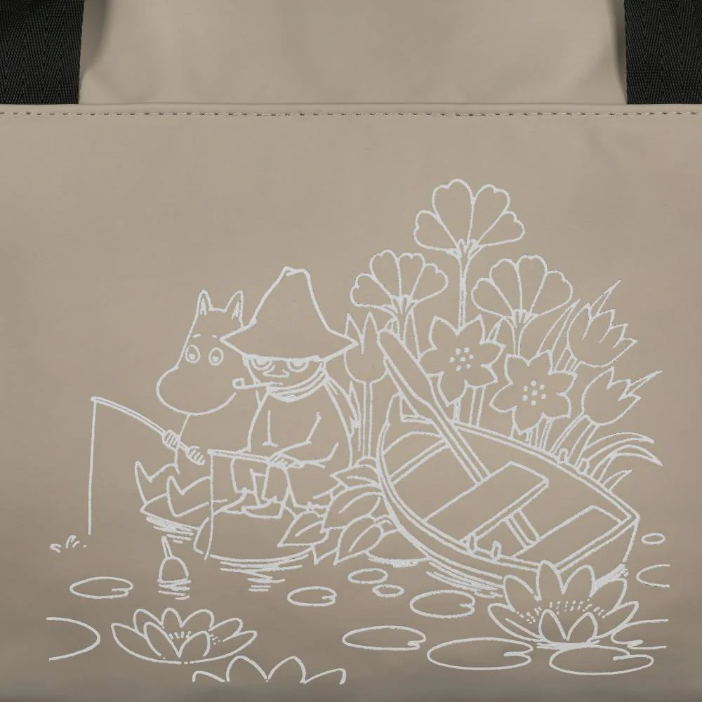 Moomin Fishing Reflecting Travel Bag - Image 5