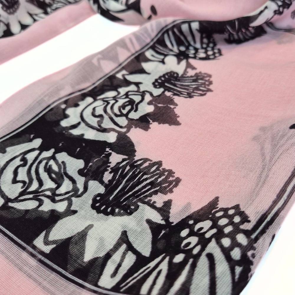 Moomin Hug Lyocell Scarf Rosa - Image 4