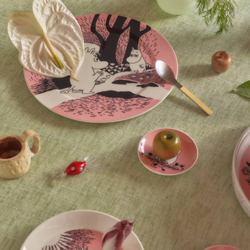 Moomin Love 30 Serving Plate 30cm Pink - Image 3