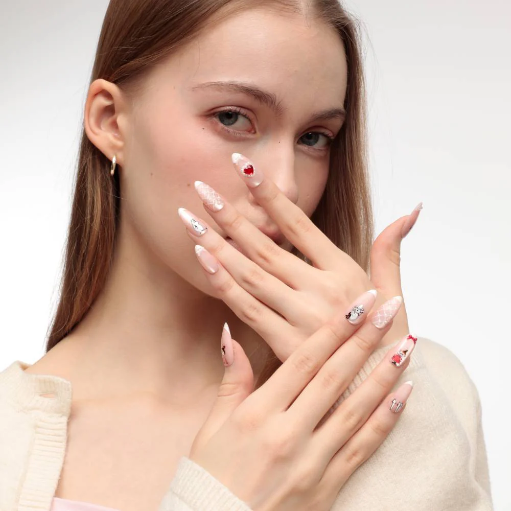 Moomin Romance Press-on Nails Pink