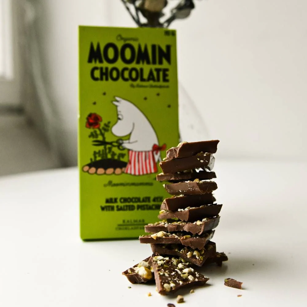 Moominmamma Milk Chocolate with Pistachio & Salt 70g - Image 7