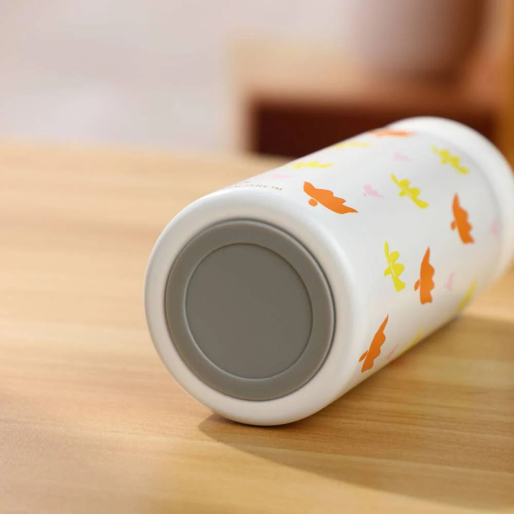 Moomintroll Flowers Vacuum Cup 200ml - Image 4