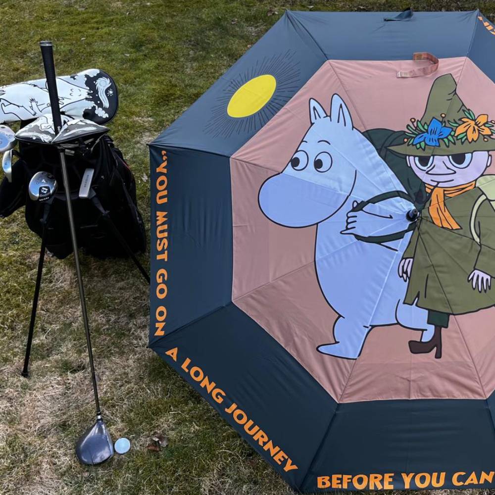 Moomintroll & Snufkin Golf Towel - Image 4